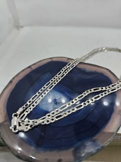 Cadena de tipo Cartier 3x1