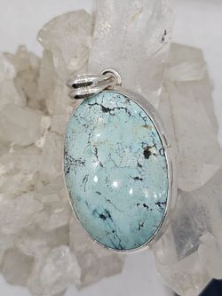 Colgante de plata con mineral. Turquesa