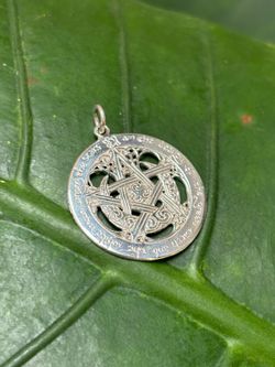 Colgante de plata lisa. Pentagrama