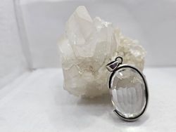 Colgantes de plata con mineral. Cuarzo blanco facetado.