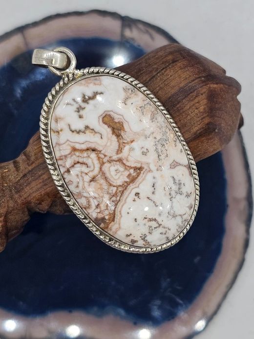 Colgantes de plata con mineral. Jaspe rosetta