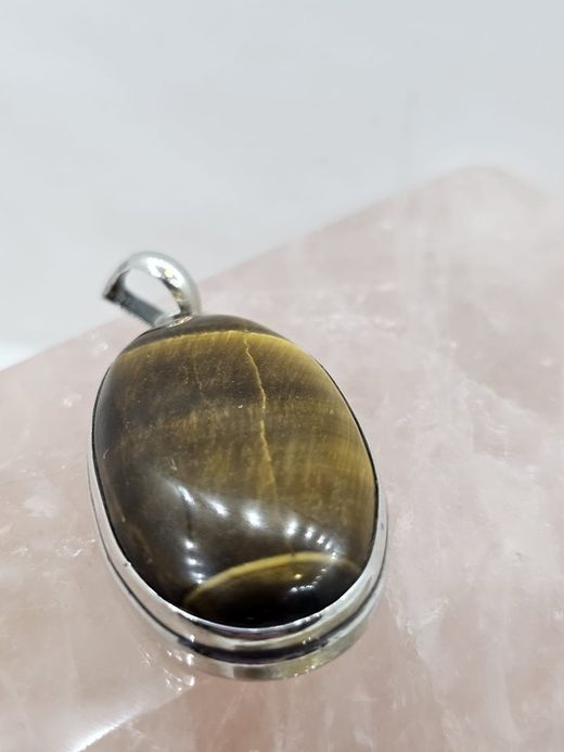 Colgantes de plata con mineral. Ojo de tigre