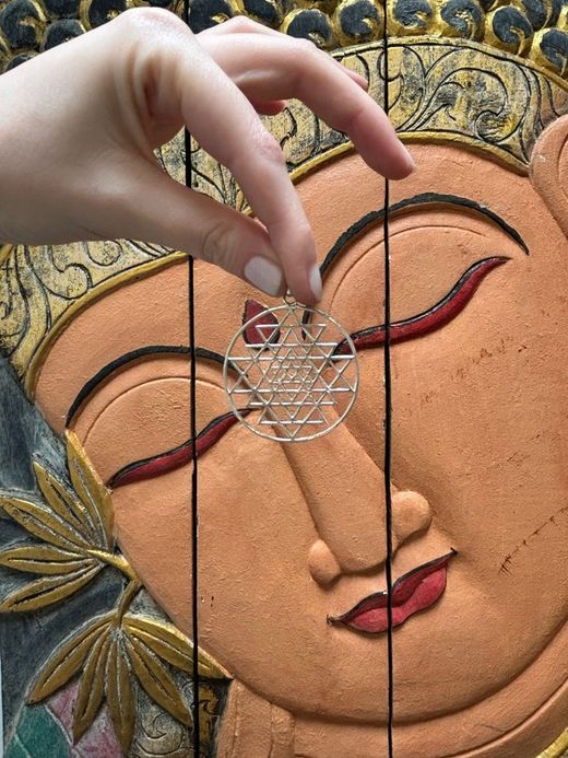 Colgantes de plata lisa. Sri Yantra