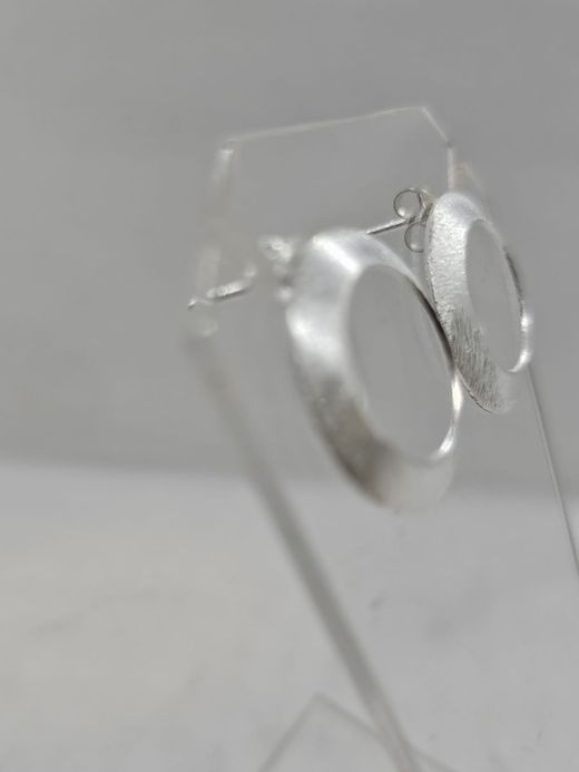 Pendientes de tuerca circulo hueco