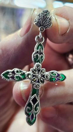 Pendientes tuerca de plata cruz con marquesitas