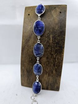Pulsera de plata con mineral. Zafiro